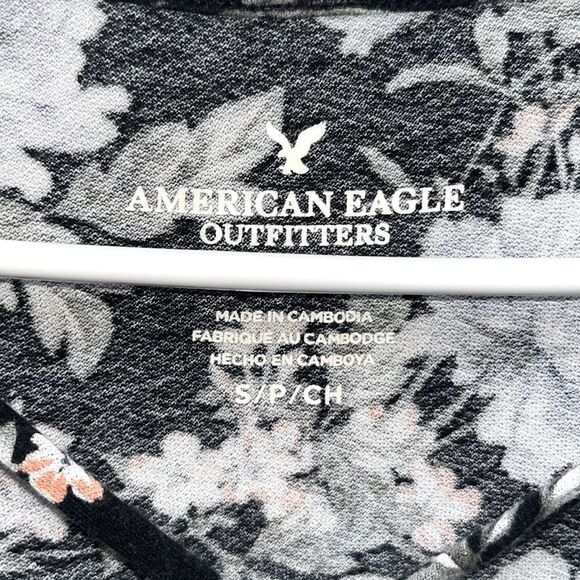 American Eagle Outfitters Floral Tank Top - Picture 6 of 6